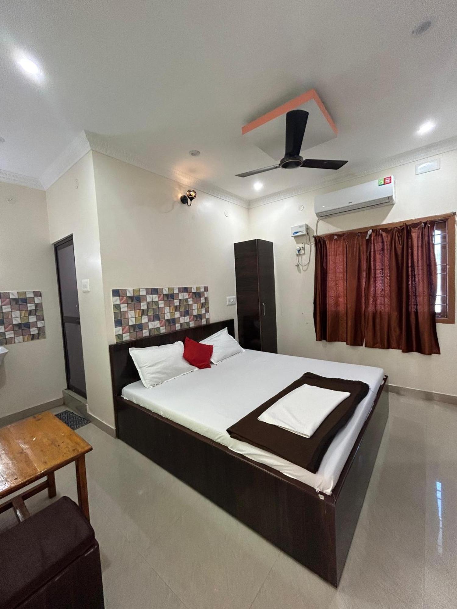 Hotel Arun Park Mahabalipuram Exteriör bild