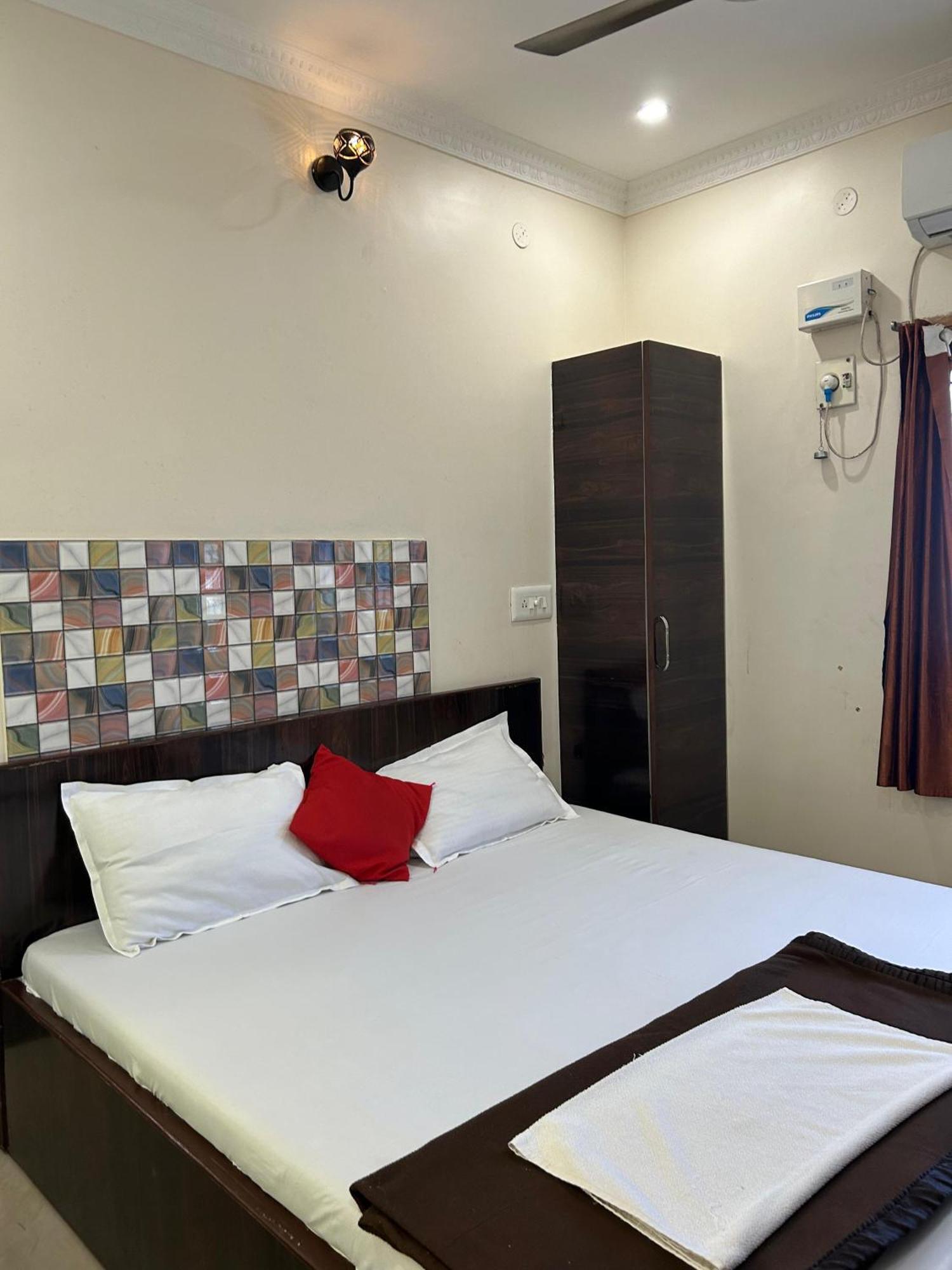 Hotel Arun Park Mahabalipuram Exteriör bild